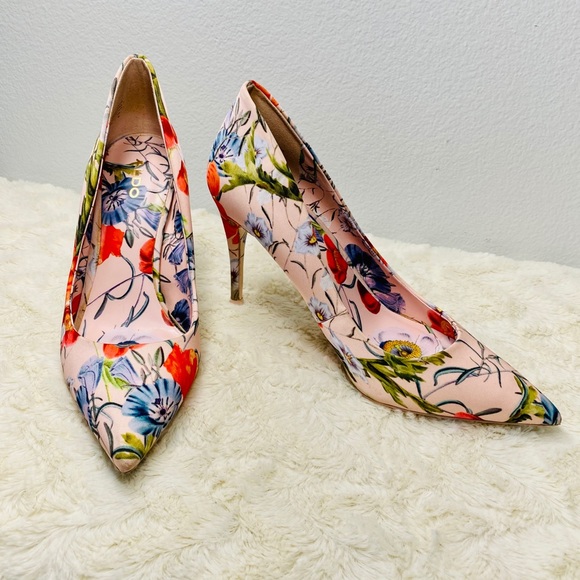 Aldo Floral Fabric Heels - Picture 3 of 16